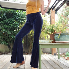 Load image into Gallery viewer, Absolute chic coziness in these must have flares! Featuring a nice wide medium-high rise fit waistband, the leg is fitted to the knees and flow out into a super flared hem, just slip on up these classics and have fun mixing + matching them with all of our other knit styles as well as everything else in your wardrobe!
