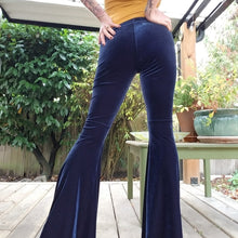 Load image into Gallery viewer, Absolute chic coziness in these must have flares! Featuring a nice wide medium-high rise fit waistband, the leg is fitted to the knees and flow out into a super flared hem, just slip on up these classics and have fun mixing + matching them with all of our other knit styles as well as everything else in your wardrobe!
