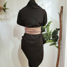 Load image into Gallery viewer, This lovely plush back vegan leather belt features a clean raw finished edge that features gathering at the side seams and 2 pointed tail ends. A great wardrobe staple as you can take this belt style and wrap it, knot it, bow it, tie it any way you like around any of your shirts, blouses, lightweight sweaters, tops or dresses. Create a slimming silhouette today with this great piece!
