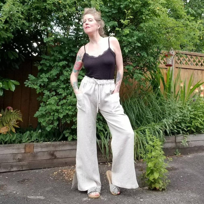 A classic super relaxed fit wide leg flare pant for the everyday. Featuring an elasticized waist with drawstring, patch pockets and high hem slits. Designed for the days spent lounging around the house, playing in the garden, reading a good book + working in your home office, these pants are so versatile. Feel the comfort in this style + the freedom to do it!