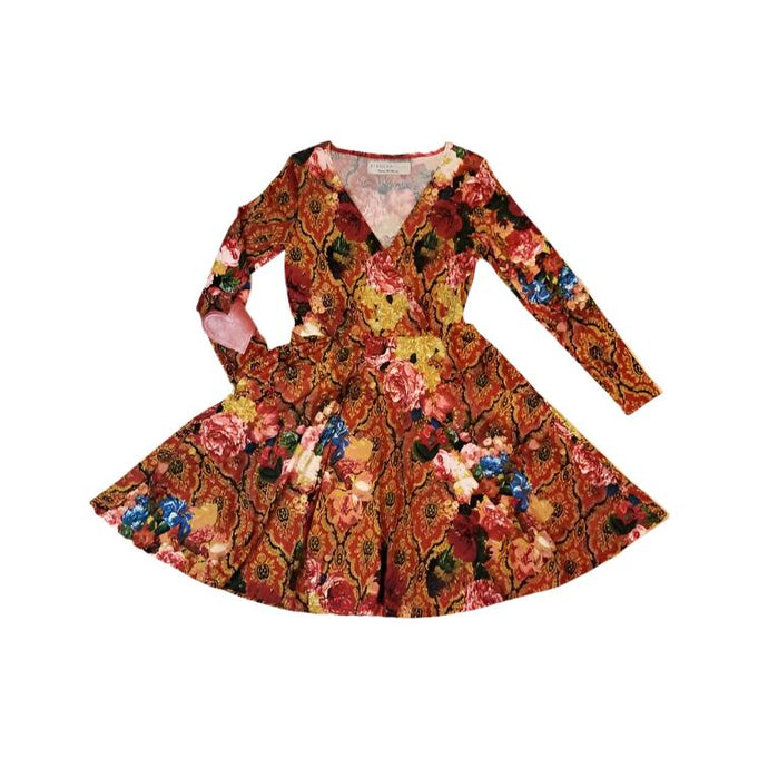 A classic swing dress for everyday! Made in a rich red and gold tone rose print silky knit and featuring a V-neck front, fitted waist and a semi full skirt. It had side pockets and fitted sleeves featuring heart shaped elbow patches in a pearlized pink leather.